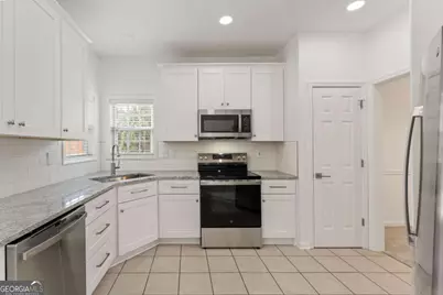 2137 Berryhill Circle SE, Smyrna, GA 30082 - Photo 5
