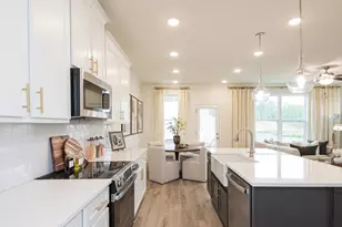 5657 Overview Dr, Flowery Branch, GA 30542 - Photo 9