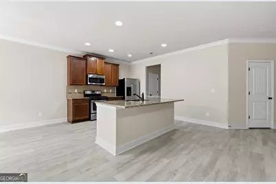 2777 Lakeview Walk, Decatur, GA 30035 - Photo 7