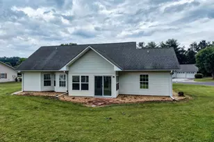 22 Sunset Ct, Blue Ridge, GA 30513 - Photo 3