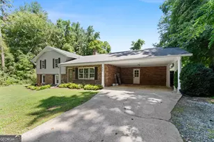 546 Barron Dr, Clarkesville, GA 30523 - Photo 3