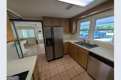 642 Island Drive, Midway, GA 31320 - Photo 7