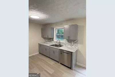 18 Regal Way, Lawrenceville, GA 30044 - Photo 7