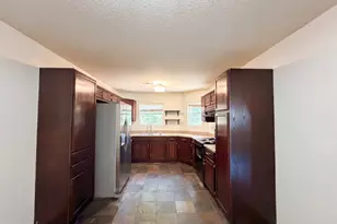 3753 Soapstone Rd, Decatur, GA 30034 - Photo 9