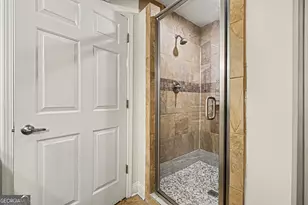 977 Sunny Glenn Ct, Lawrenceville, GA 30043 - Photo 17