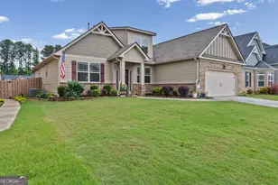 172 Maple Hill Dr, Newnan, GA 30265 - Photo 1