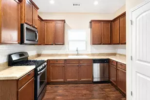 237 River Meadow Dr, Lagrange, GA 30241 - Photo 9