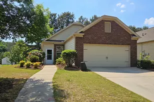 237 River Meadow Dr, Lagrange, GA 30241 - Photo 1