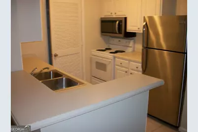 207 Granville Court, Sandy Springs, GA 30328 - Photo 5
