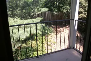207 Granville Ct, Sandy Springs, GA 30328 - Photo 3