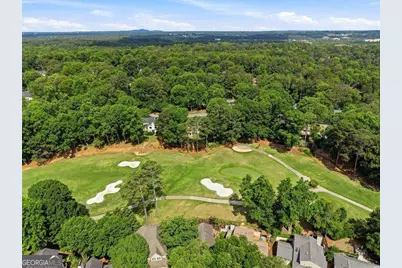 10210 Kinross Road, Roswell, GA 30076 - Photo 31