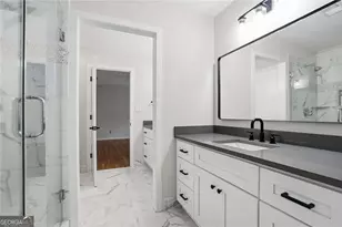 10210 Kinross Rd, Roswell, GA 30076 - Photo 21