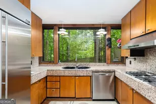 1080 Martin Ridge Rd, Roswell, GA 30076 - Photo 27