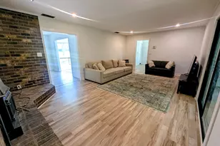 25 Golf Club Cir, Statesboro, GA 30458 - Photo 19