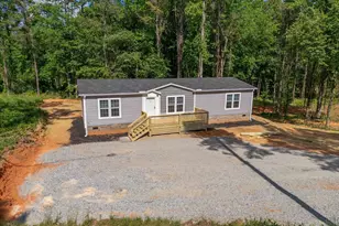 734 Hollywood Church Rd, Clarkesville, GA 30523 - Photo 3