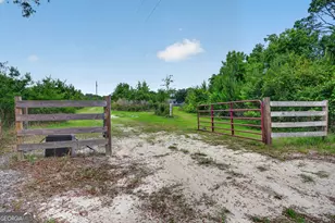 1953 Raybon Rd W, Hoboken, GA 31542 - Photo 3