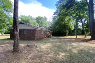 902 Laprade St, Washington, GA 30673 - Photo 5
