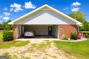 1194 Blackshear Hwy, Baxley, GA 31513 - Photo 5