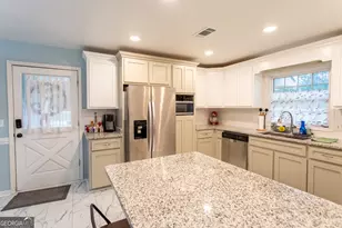 1194 Blackshear Hwy, Baxley, GA 31513 - Photo 11