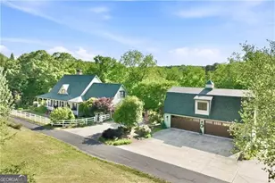 5618 Burke Ln, Gainesville, GA 30506 - Photo 5