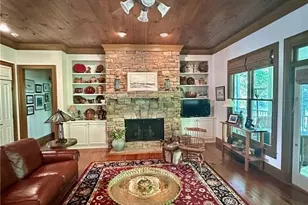 5618 Burke Ln, Gainesville, GA 30506 - Photo 9