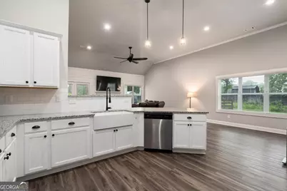 2094 Pleasant Valley Road, Monroe, GA 30655 - Photo 5