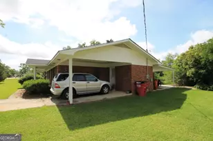 114 W 8th St, Alma, GA 31510 - Photo 5