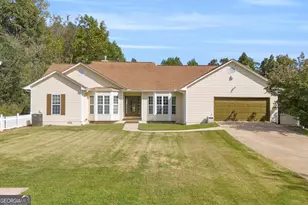 438 B Turner Rd, Cleveland, GA 30528 - Photo 3