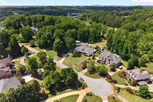 4960 Price Dr, Suwanee, GA 30024 - Photo 9