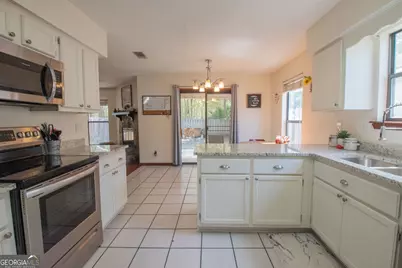 301 Millers Trace Drive, Saint Marys, GA 31558 - Photo 11