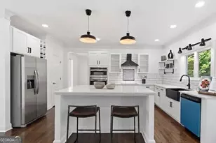398 Dunleven Manor Walk, Lawrenceville, GA 30043 - Photo 5