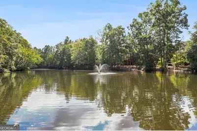 7310 Lowery Oak Drive, Roswell, GA 30075 - Photo 3