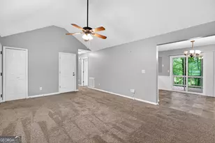 126 Doe Run Dr, Sharpsburg, GA 30277 - Photo 15