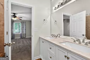 126 Doe Run Dr, Sharpsburg, GA 30277 - Photo 23