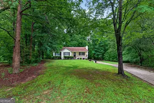 126 Doe Run Dr, Sharpsburg, GA 30277 - Photo 5