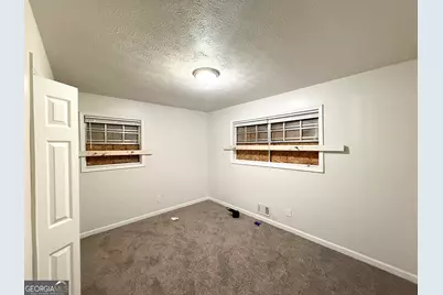 1465 Holcomb Avenue, East Point, GA 30344 - Photo 15
