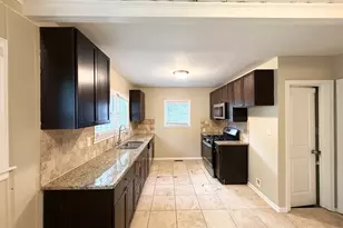 2487 Sylvan Rd, East Point, GA 30344 - Photo 9