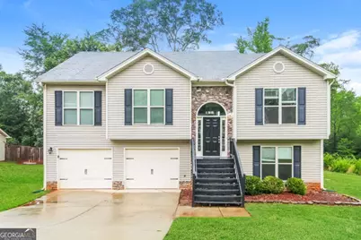 1926 Paynes Point, Winder, GA 30680 - Photo 1