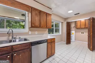 604 Pear St, West Point, GA 31833 - Photo 11