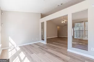 5755 Lakeview Cir, Lithonia, GA 30058 - Photo 17