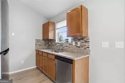 5855 Crescent Ridge Court, Lithonia, GA 30058 - Photo 11