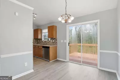 5855 Crescent Ridge Court, Lithonia, GA 30058 - Photo 9