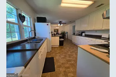 110 W Broad #N/A, Norman Park, GA 31771 - Photo 3
