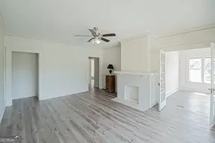 1358 W Poplar St, Griffin, GA 30224 - Photo 7