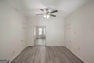 1358 W Poplar St, Griffin, GA 30224 - Photo 17