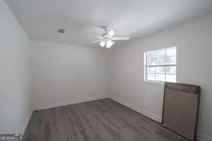 1358 W Poplar St, Griffin, GA 30224 - Photo 31
