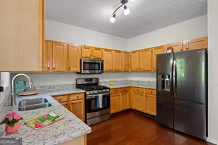 305 Penfield Cir, Sugar Hill, GA 30518 - Photo 11