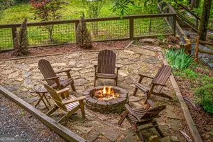 916 Old Cashes Valley Rd, Blue Ridge, GA 30513 - Photo 7