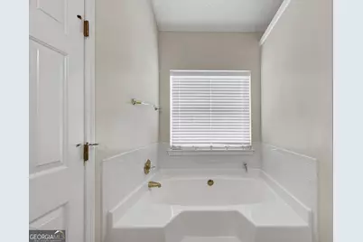 6827 Hill Creek Cove, Lithonia, GA 30058 - Photo 29
