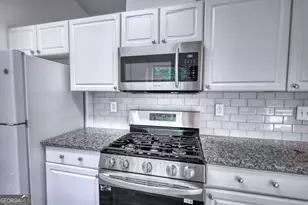 2119 SW Briar Glen Ln, Atlanta, GA 30331 - Photo 15